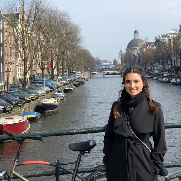 Meet your Posher, Rae - Picture 5 of 8